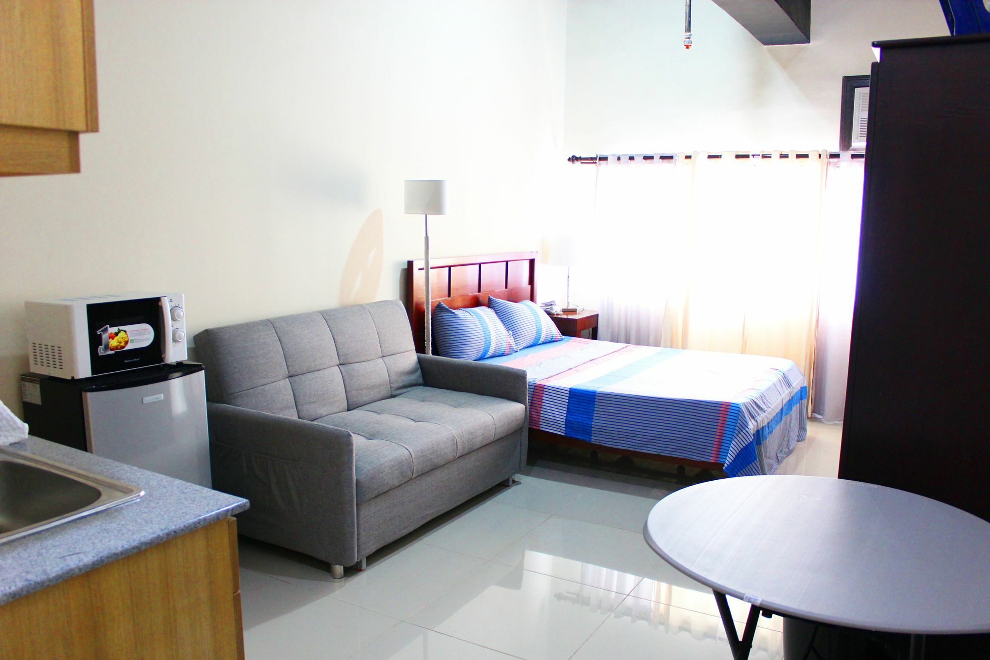 Feel Great Stay Condotels - San Marino Cebu Exterior photo
